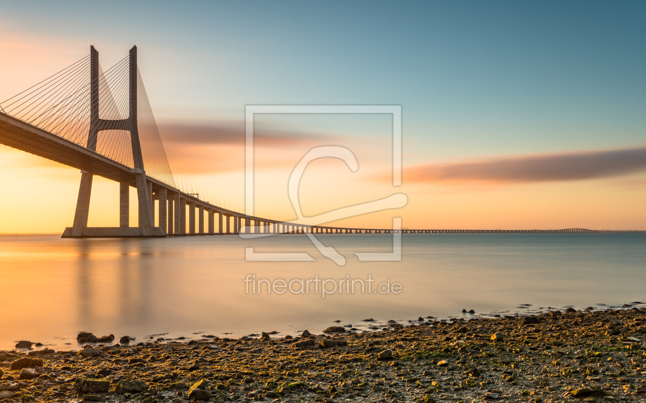 Bild-Nr.: 11883609 Sonnenaufgang Ponte Vasco da Gama - Lissabon erstellt von Robin-Oelschlegel-Photography