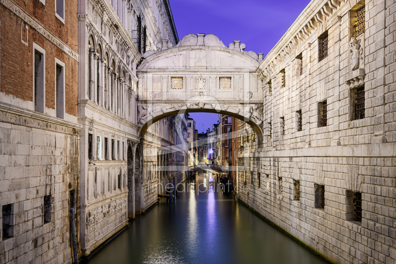 Bild-Nr.: 12173396 Seufzerbrücke in Venedig erstellt von Mapics
