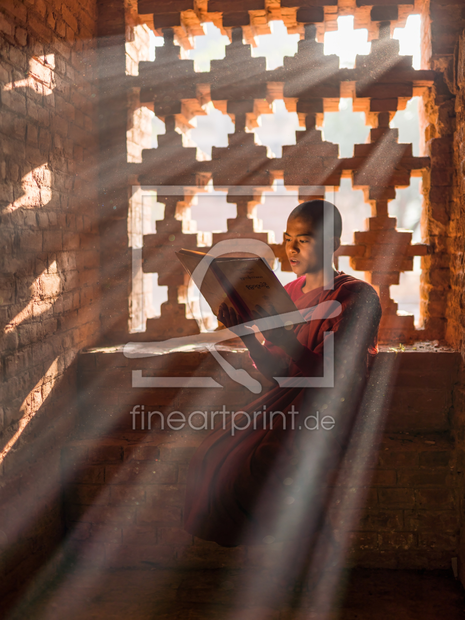 Bild-Nr.: 12353864 Buddhistischer Mönch in Myanmar erstellt von eyetronic