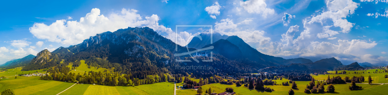 Bild-Nr.: 12357009 Panoramablick auf Schloss Neuschwanstein und Alpen erstellt von raphotography88