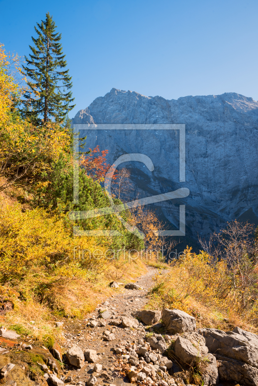 Bild-Nr.: 12380144 Herbstwanderung Karwendelgebirge erstellt von SusaZoom