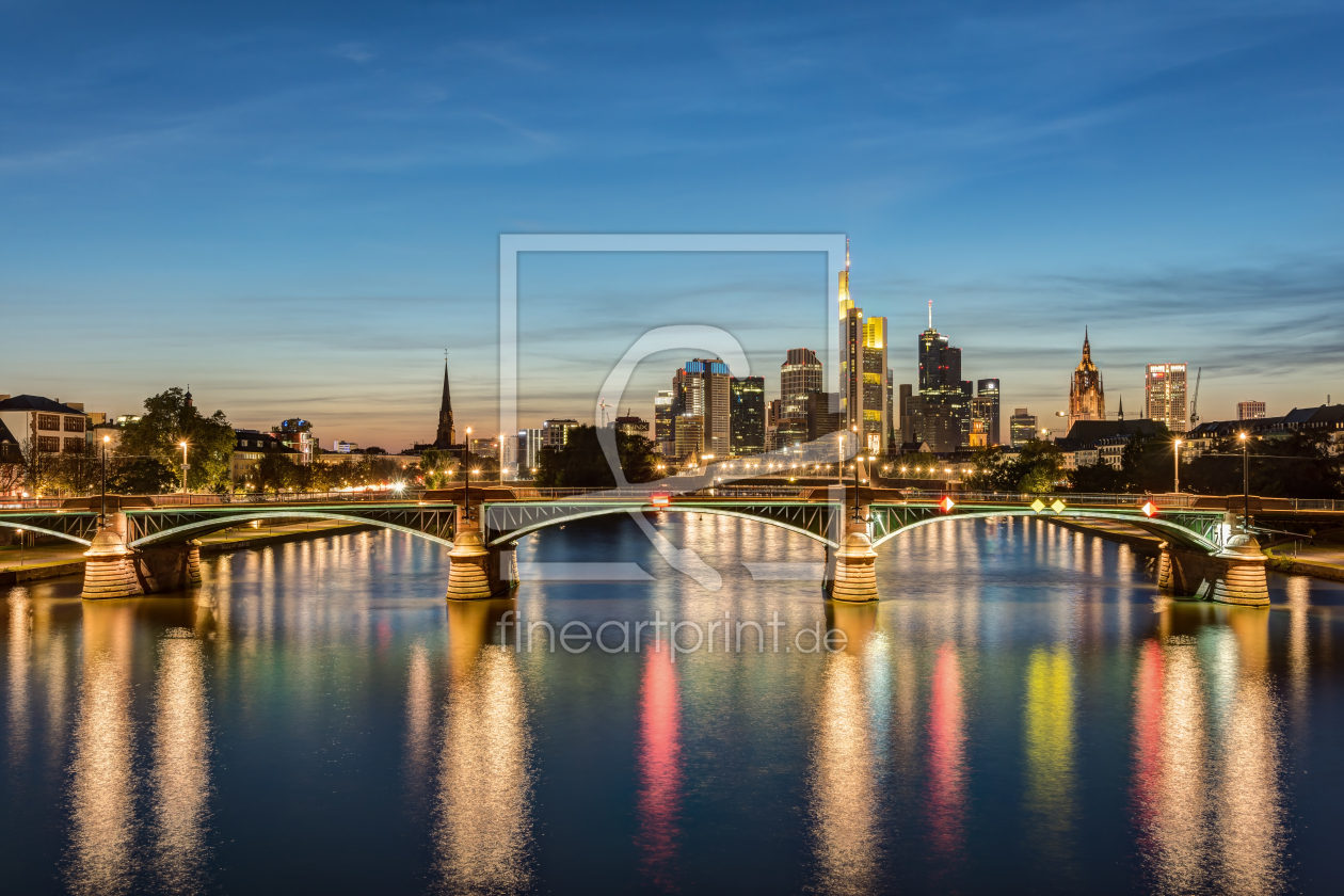 Bild-Nr.: 12395271 Frankfurt Skyline und Ignatz-Bubis-Brücke erstellt von Michael Valjak