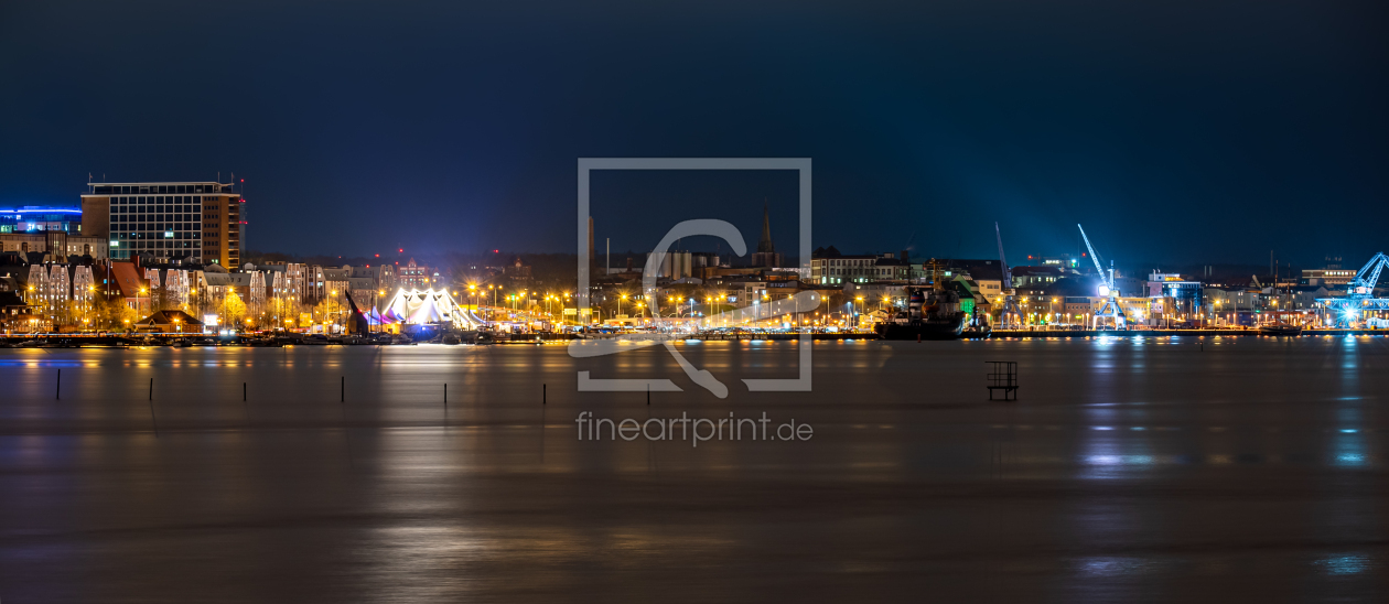 Bild-Nr.: 12403316 Rostocker Stadthafen bei Nacht erstellt von Patrick Schwarzbach