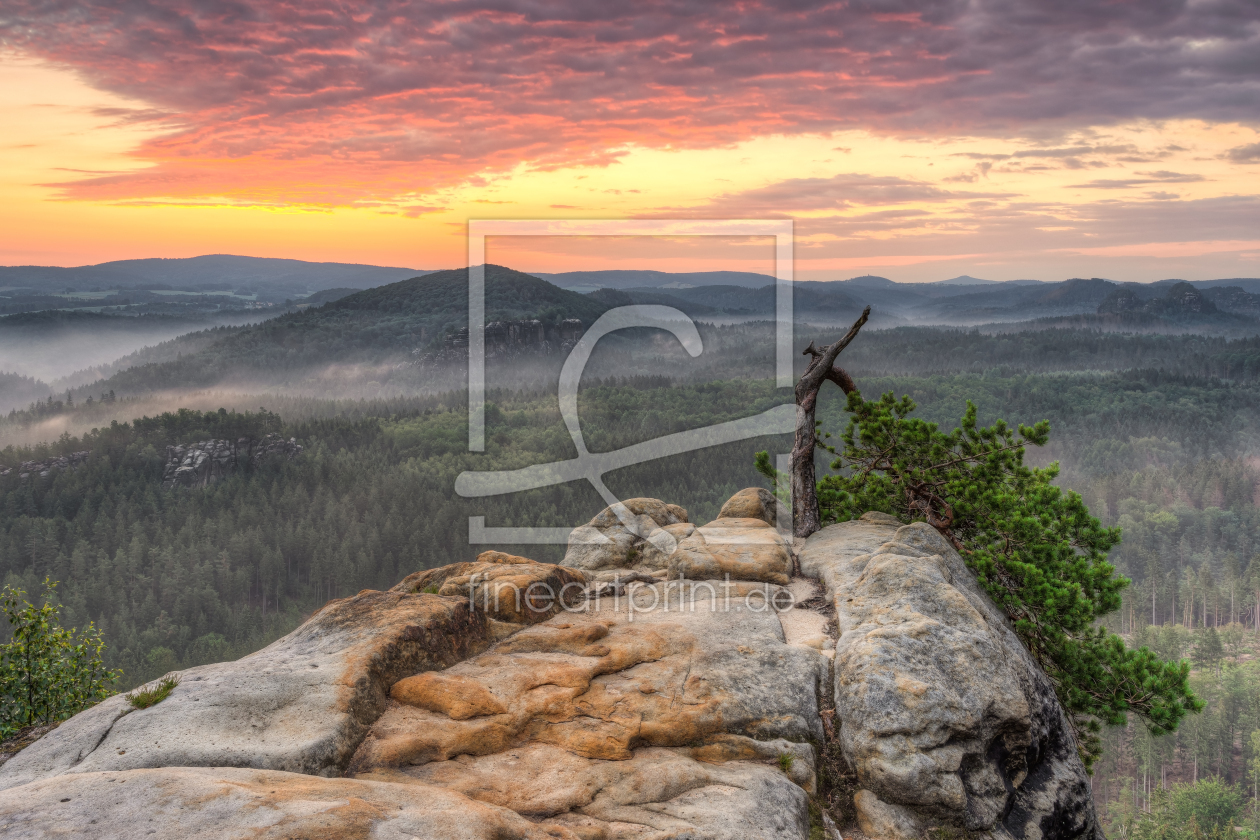 Bild-Nr.: 12404282 Sonnenaufgang in der Sächsischen Schweiz erstellt von Michael Valjak