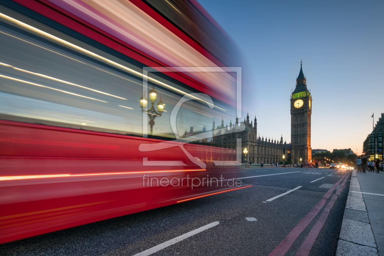 Bild-Nr.: 12430912 Roter Bus auf der Westminster Bridge in London erstellt von eyetronic