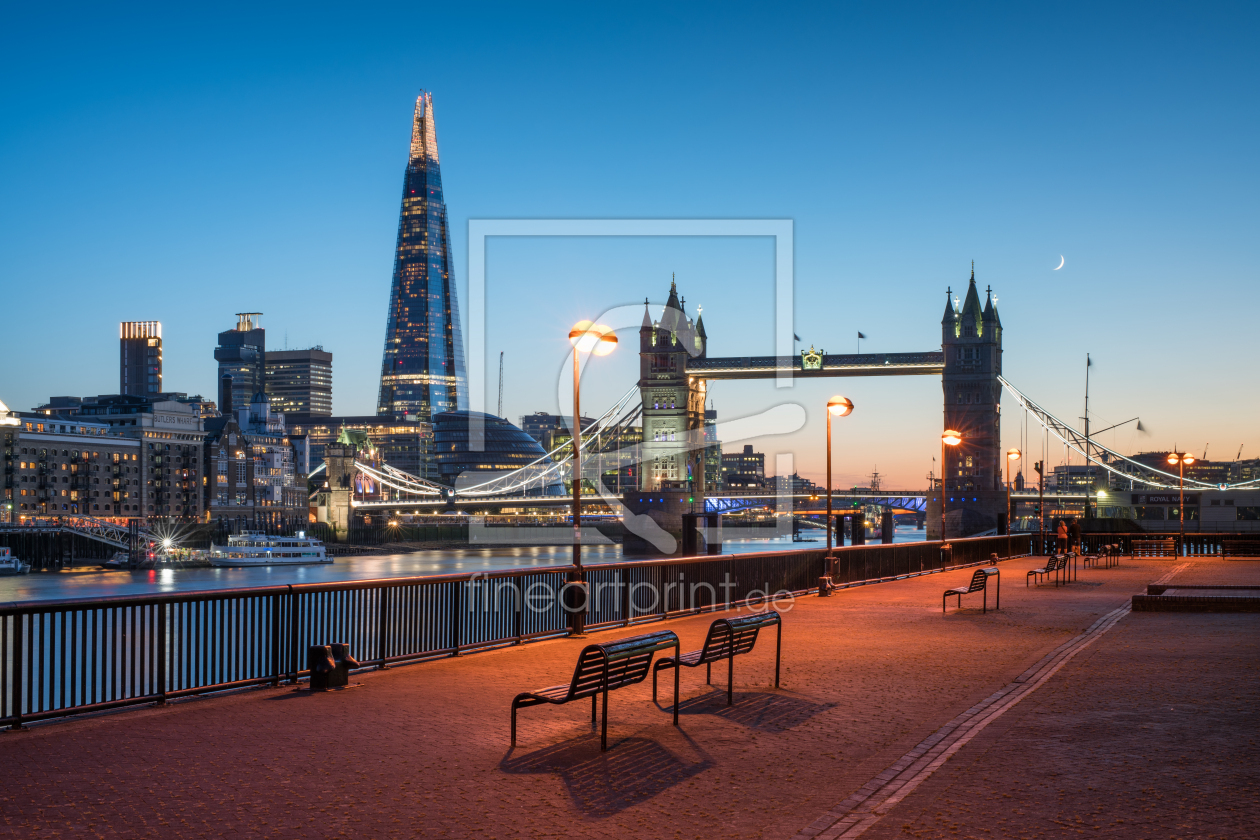 Bild-Nr.: 12432072 The Shard und Tower Bridge am Abend erstellt von eyetronic