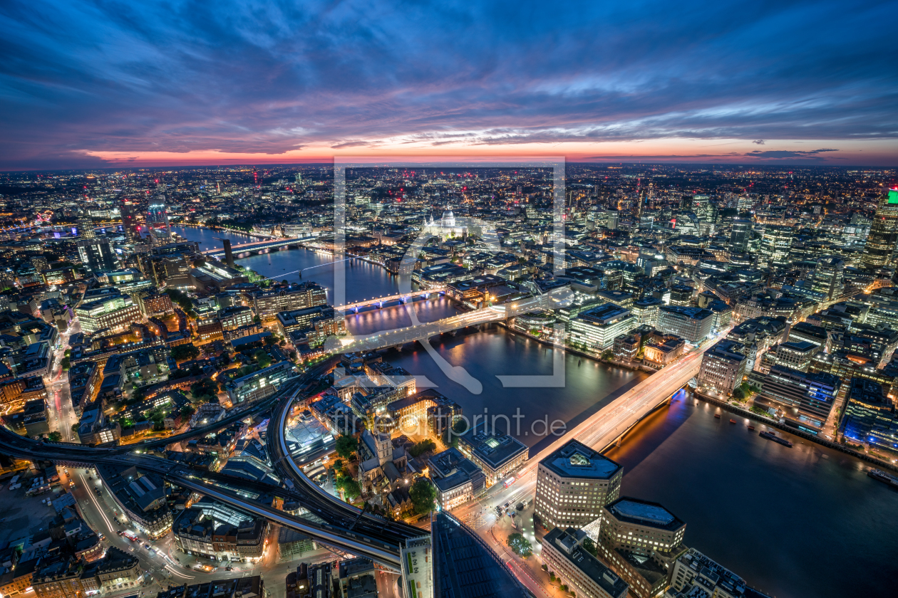Bild-Nr.: 12433690 London Stadtansicht bei Nacht erstellt von eyetronic