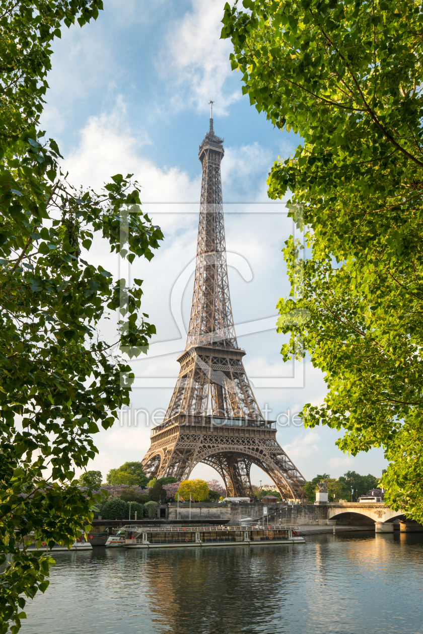Bild-Nr.: 12436754 Eiffelturm am Ufer der Seine erstellt von eyetronic