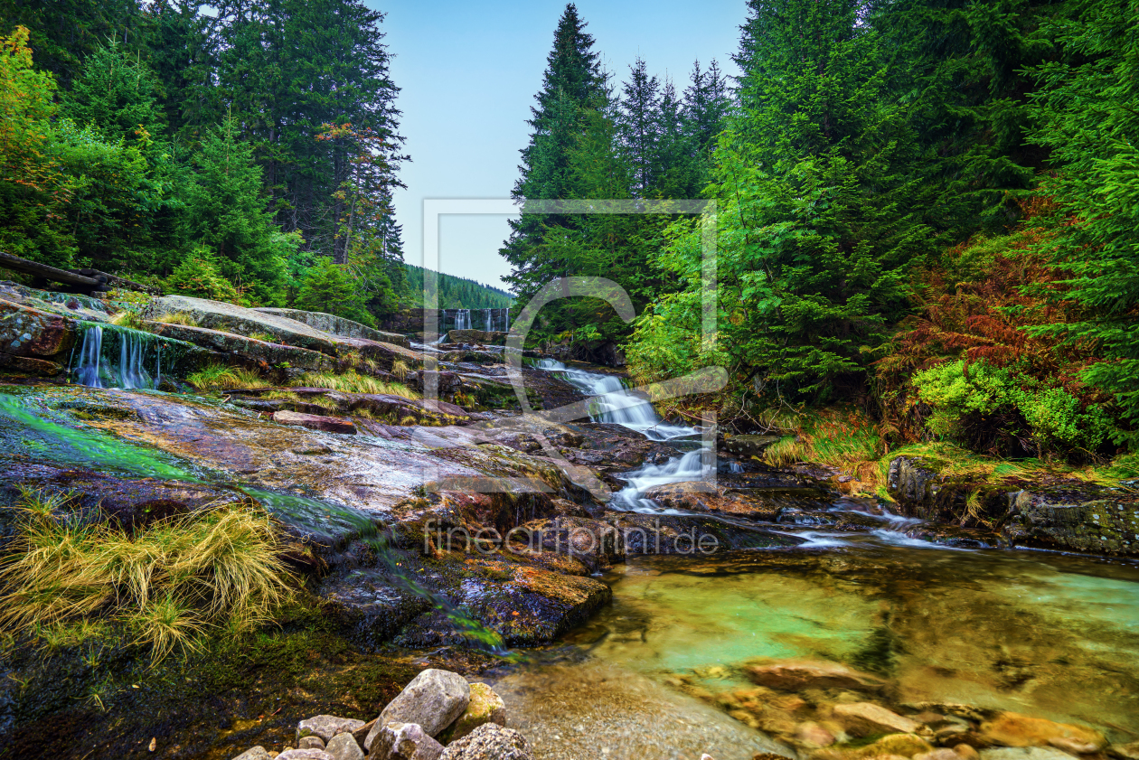 Bild-Nr.: 12480959 Langer Wasserfall erstellt von FotoDeHRO