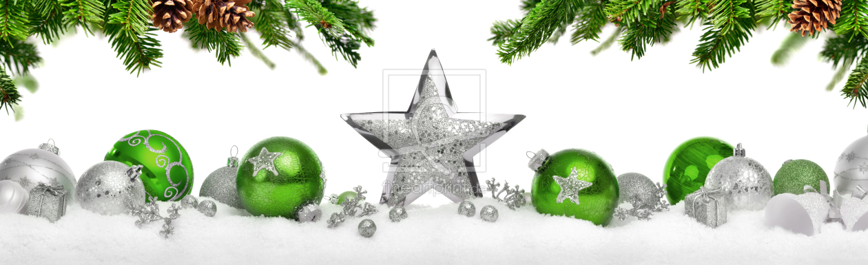 Bild-Nr.: 12506504 Weihnachtsdekoration in silber und grün erstellt von Smileus