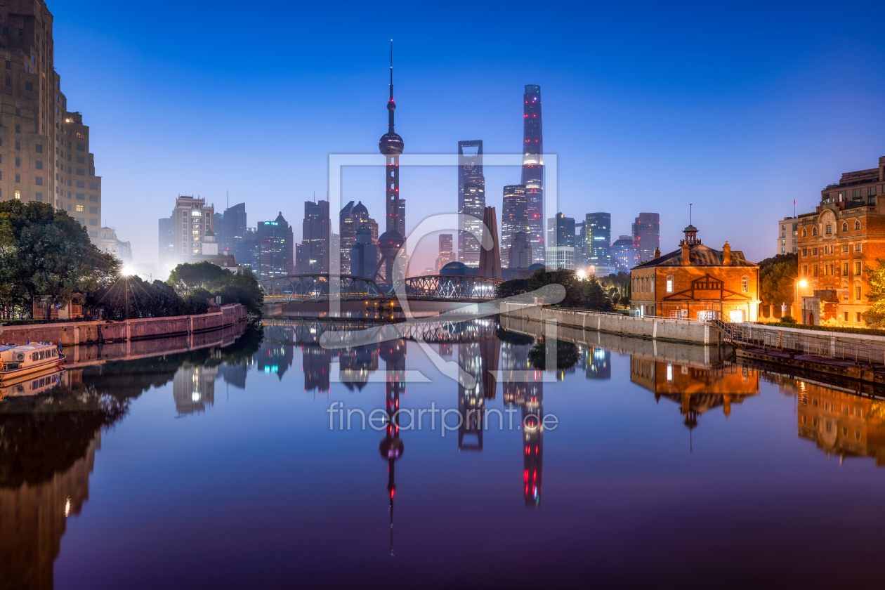 Bild-Nr.: 12543445 Shanghai bei Nacht erstellt von eyetronic