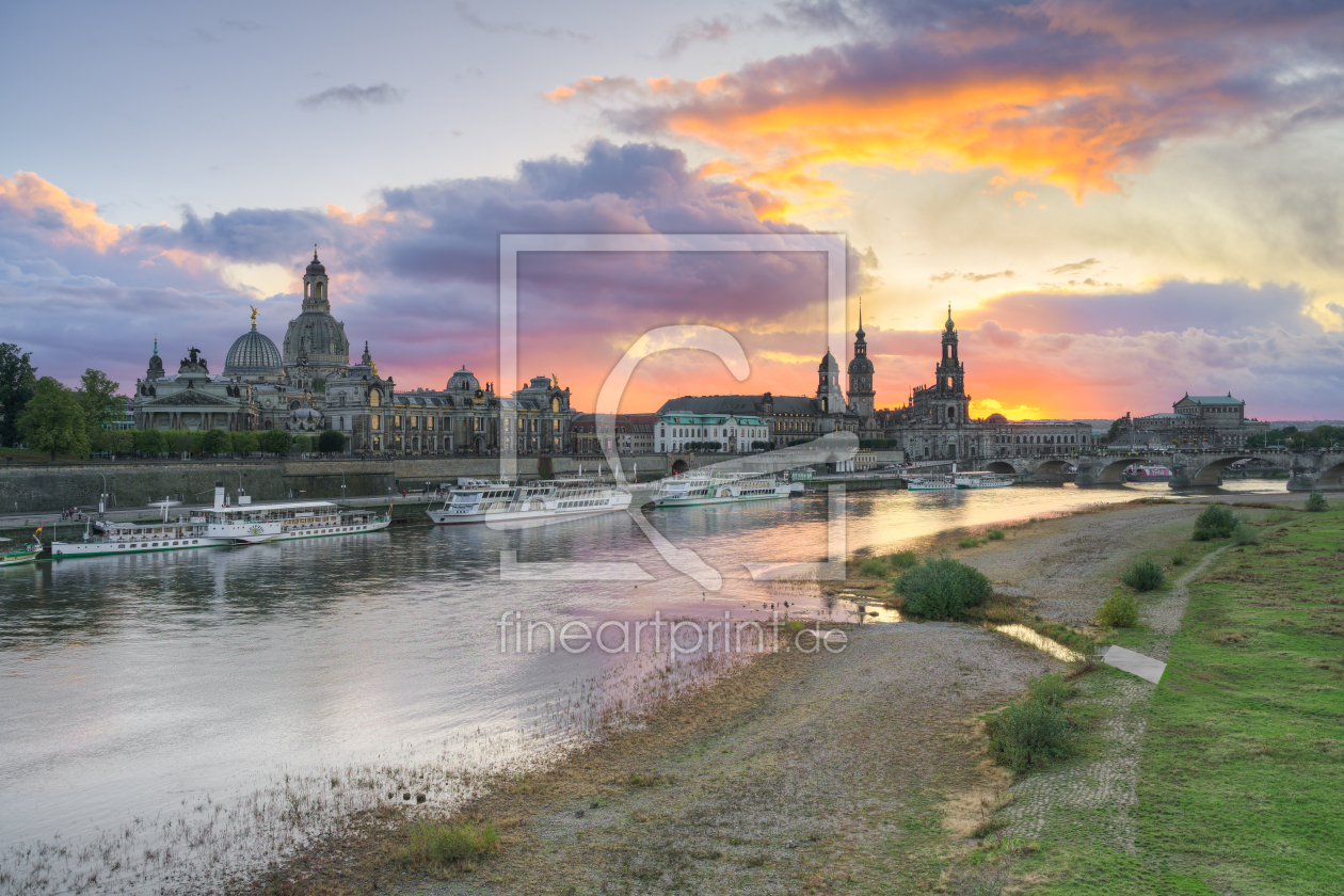 Bild-Nr.: 12768362 Die Skyline von Dresden bei Sonnenuntergang erstellt von Michael Valjak