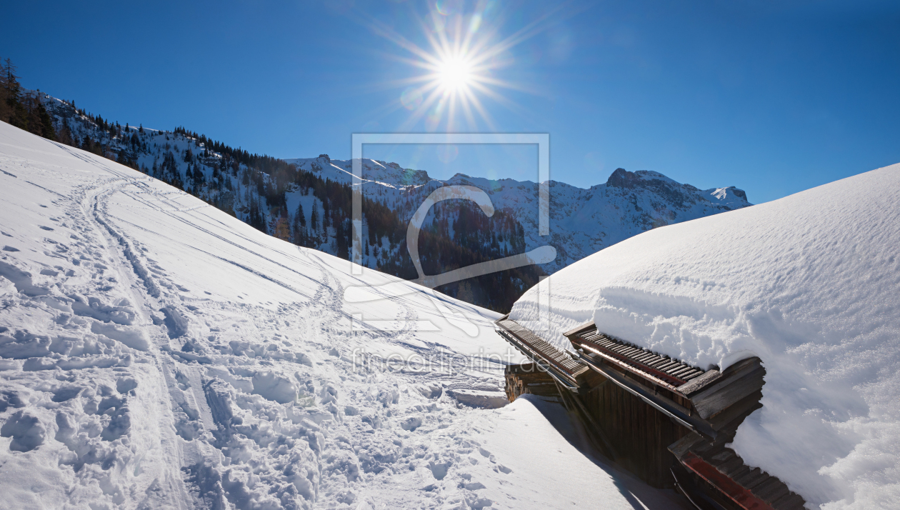 Bild-Nr.: 12820217 verschneite Berghütte erstellt von SusaZoom