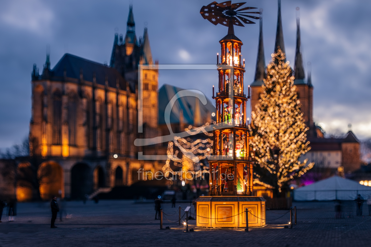 Bild-Nr.: 12872887 Weihnachtspyramide vor Erfurter Dom erstellt von Sandra Höfer