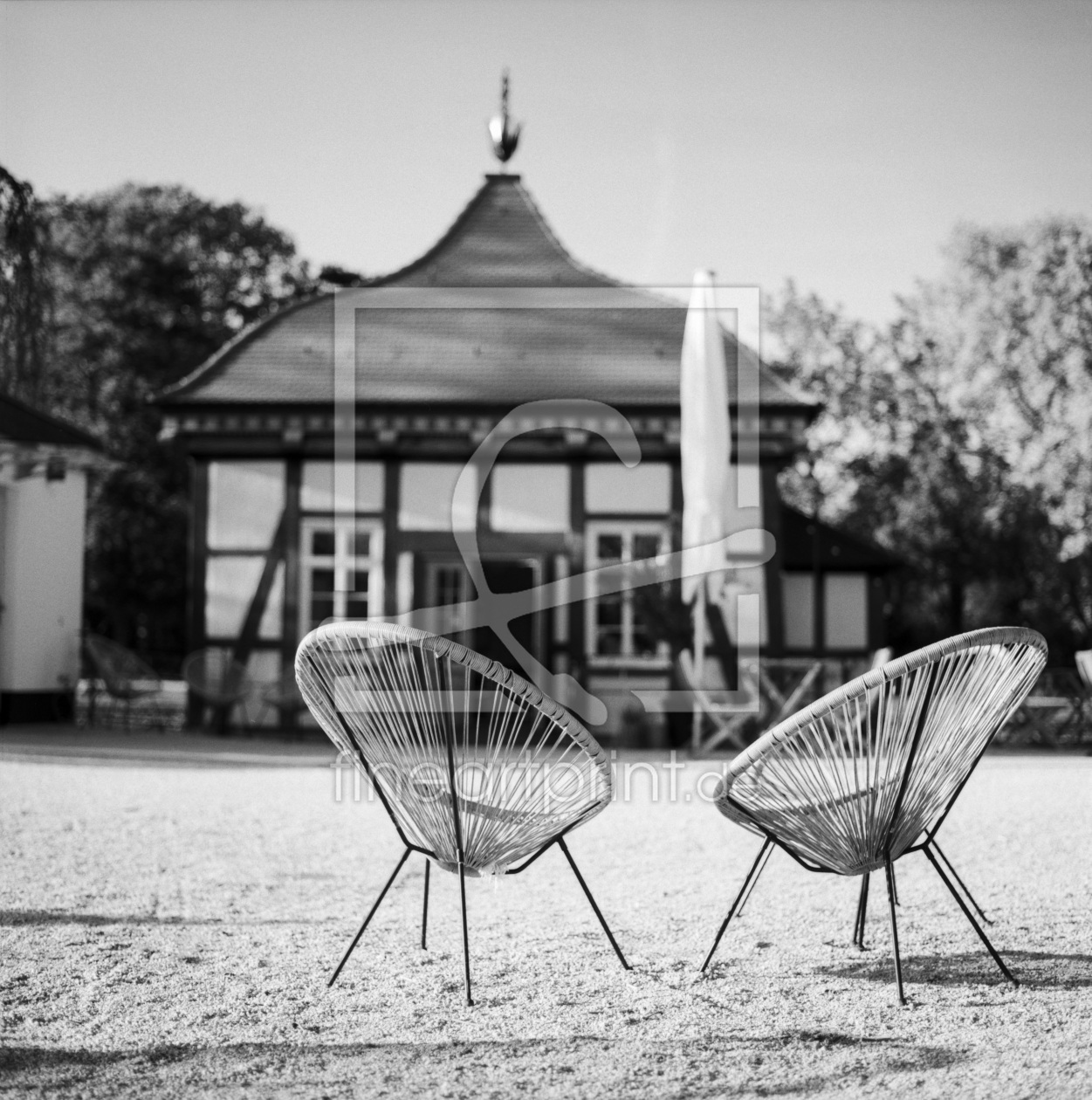 Bild-Nr.: 12892273 Stühle im Park erstellt von fotos4fun