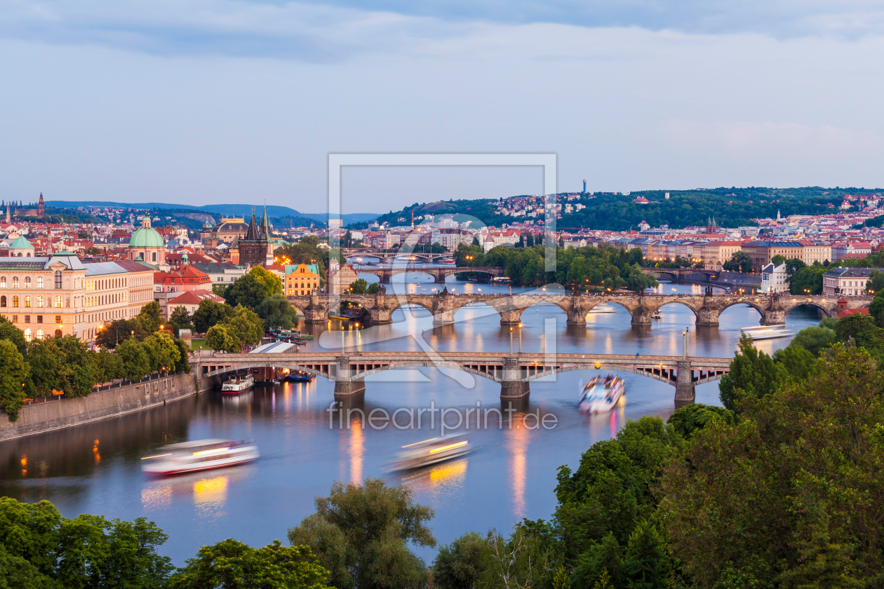 Bild-Nr.: 12915722 Ausflugsboote auf der Moldau in Prag - Tschechien erstellt von dieterich