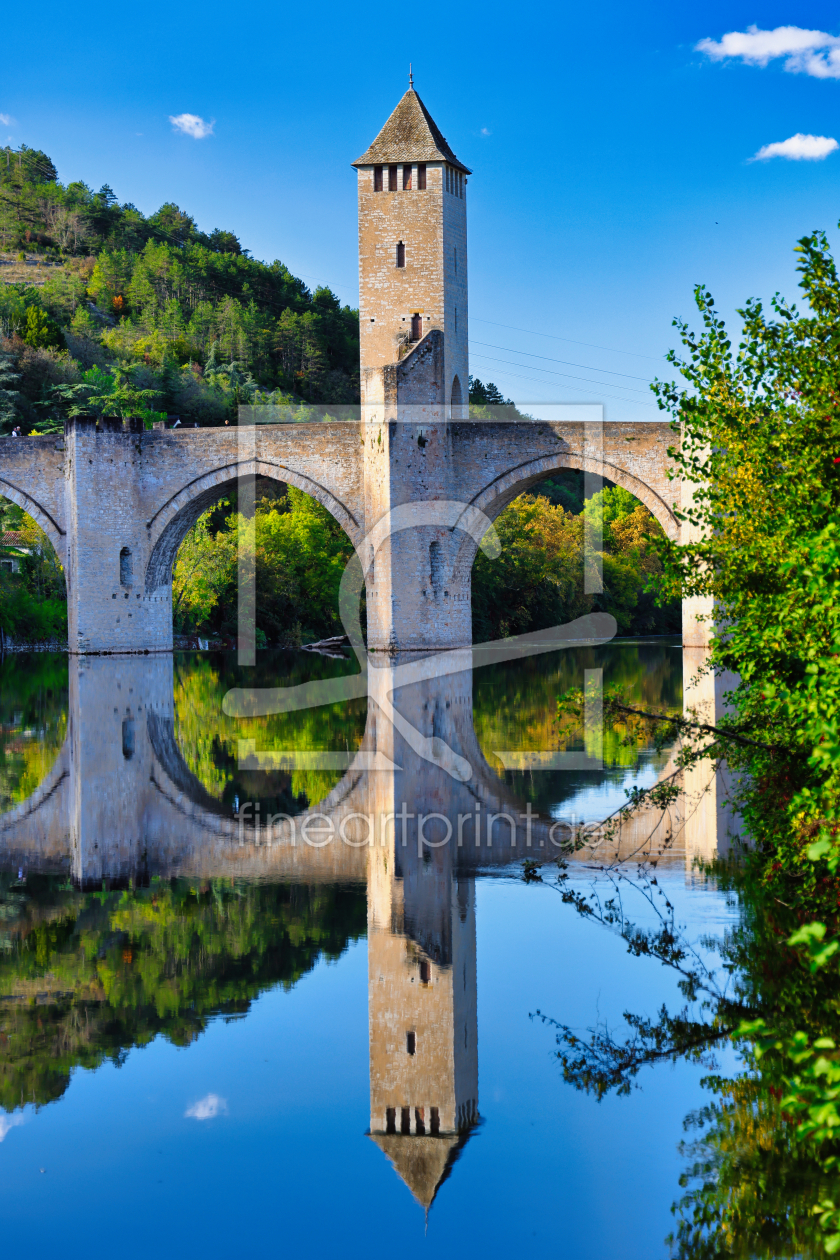 Bild-Nr.: 12915937 Die Brücke von Cahors und ihre Spiegelung erstellt von Buellom
