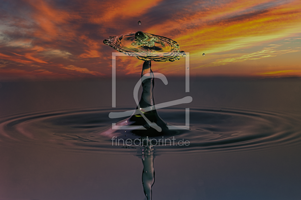 Bild-Nr.: 12949805 Wassertropfen Kollision im Sonnenuntergang erstellt von digidias
