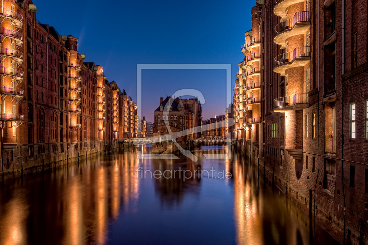 Bild-Nr.: 9623914 Hamburg Speicherstadt zur blauen Stunde erstellt von fotoburschen