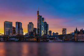 Frankfurt am Main Skyline - at night/12852361