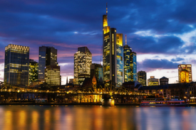 Frankfurt am Main Skyline - blaue Stunde/12852572