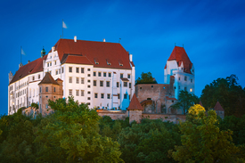 Burg Trausnitz in Landshut an einem Sommerabend/12920062