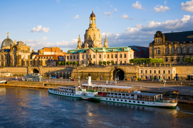 Brühlsche Terrasse und Frauenkirche in Dresden/12921317