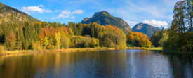 Idyllischer Moorweiher Oberstdorf im Herbst/12924875