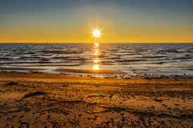 Ostseestrand  im Sonnenuntergang /12942856