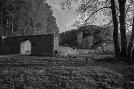 Sagenumwobene Burgruine Hardenstein/12966428