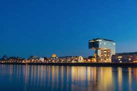 Köln bei Nacht - Skyline -  Kranhäuser/12971591