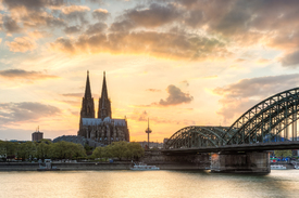 Glühender Himmel über Köln - 12408438 /leinwand/bigthumb/12408438.jpg